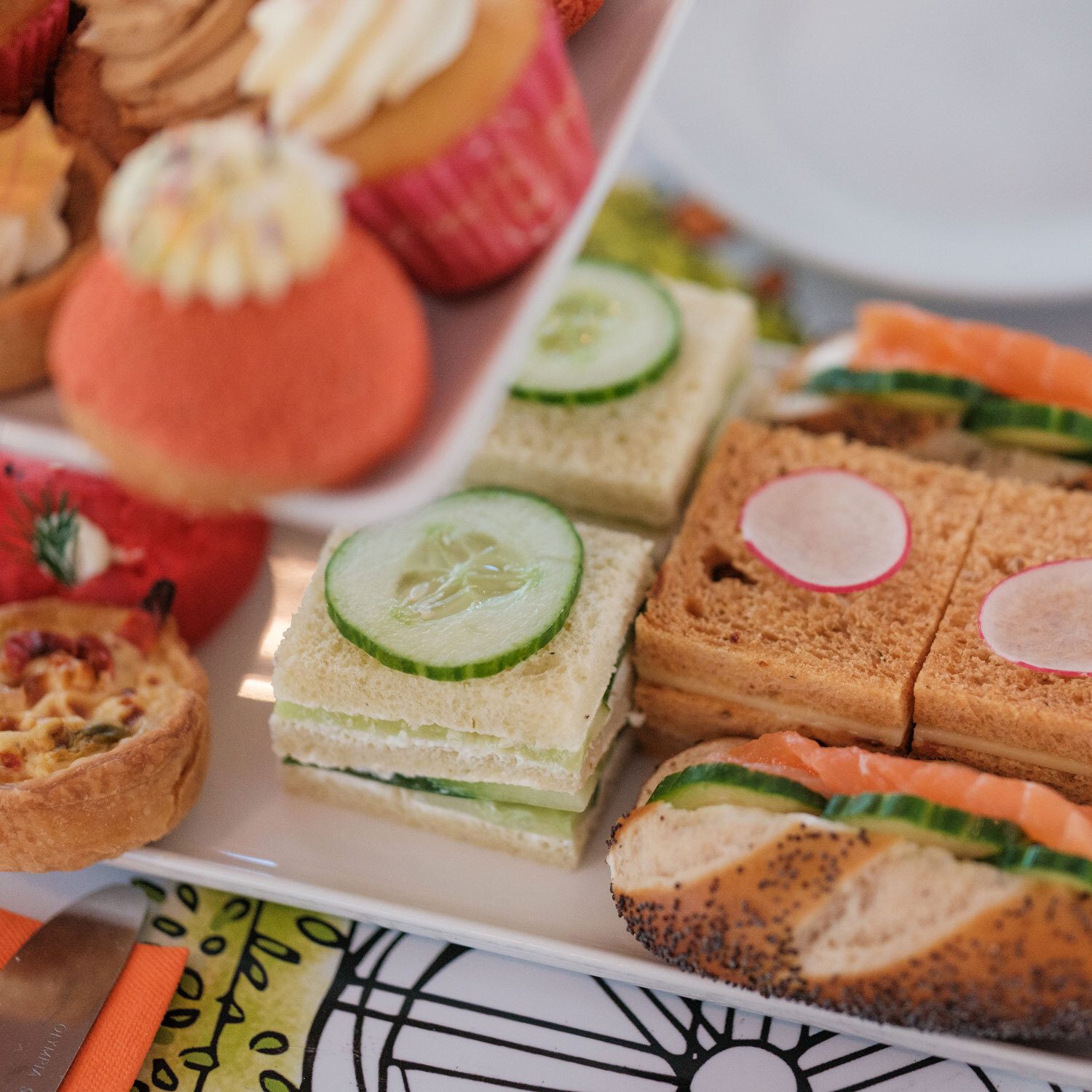 Food Tour London onboard a Brigit's Bakery Afternoon Tea Bus Tour