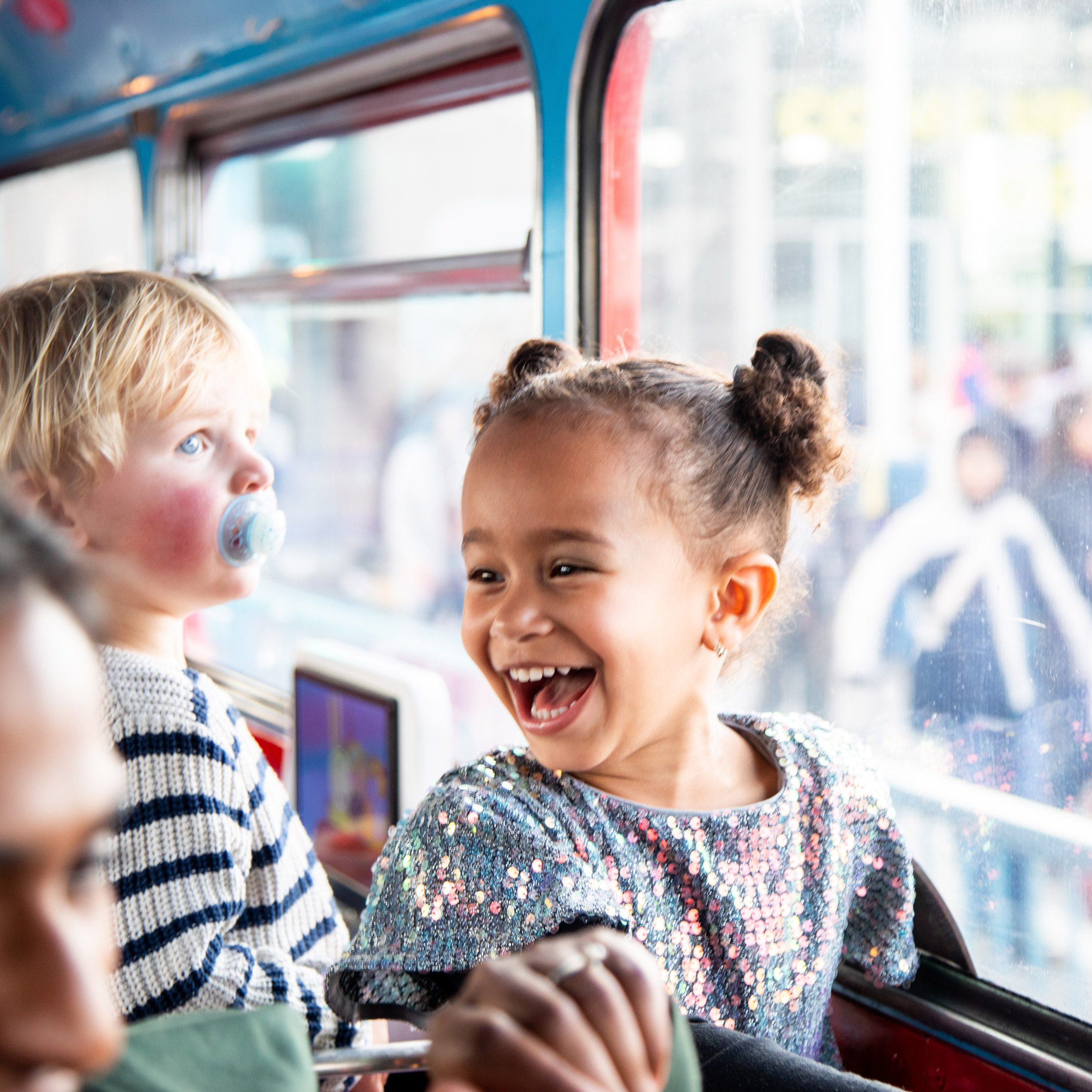 Afternoon tea bus tour London reviews: peppa pig party bus hire