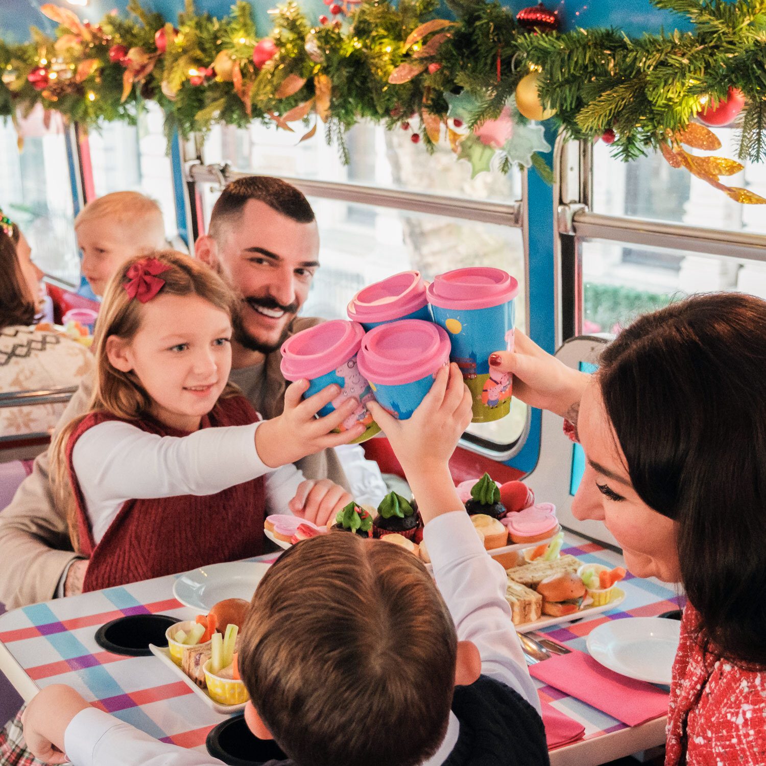 London Christmas Lights Bus Tour: Peppa Pig