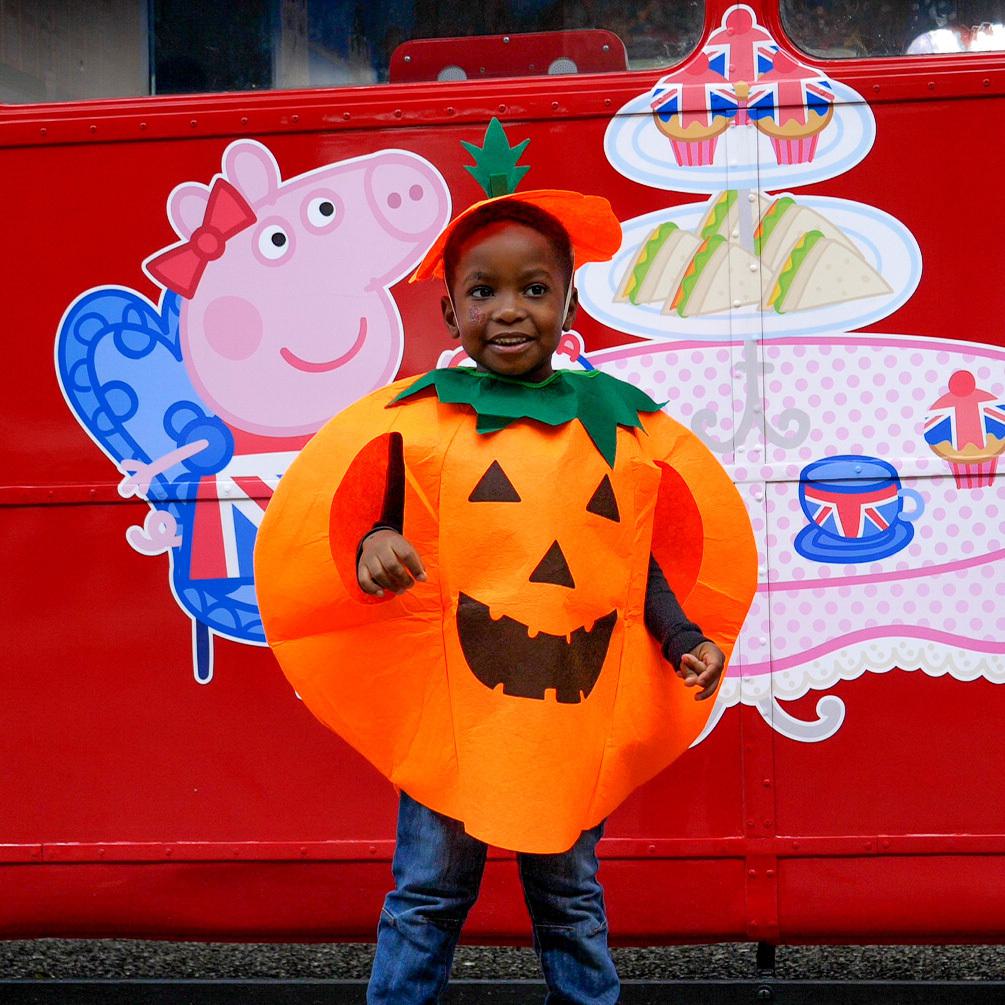 The Best Afternoon Tea London Kids Tours: Peppa Halloween Bus